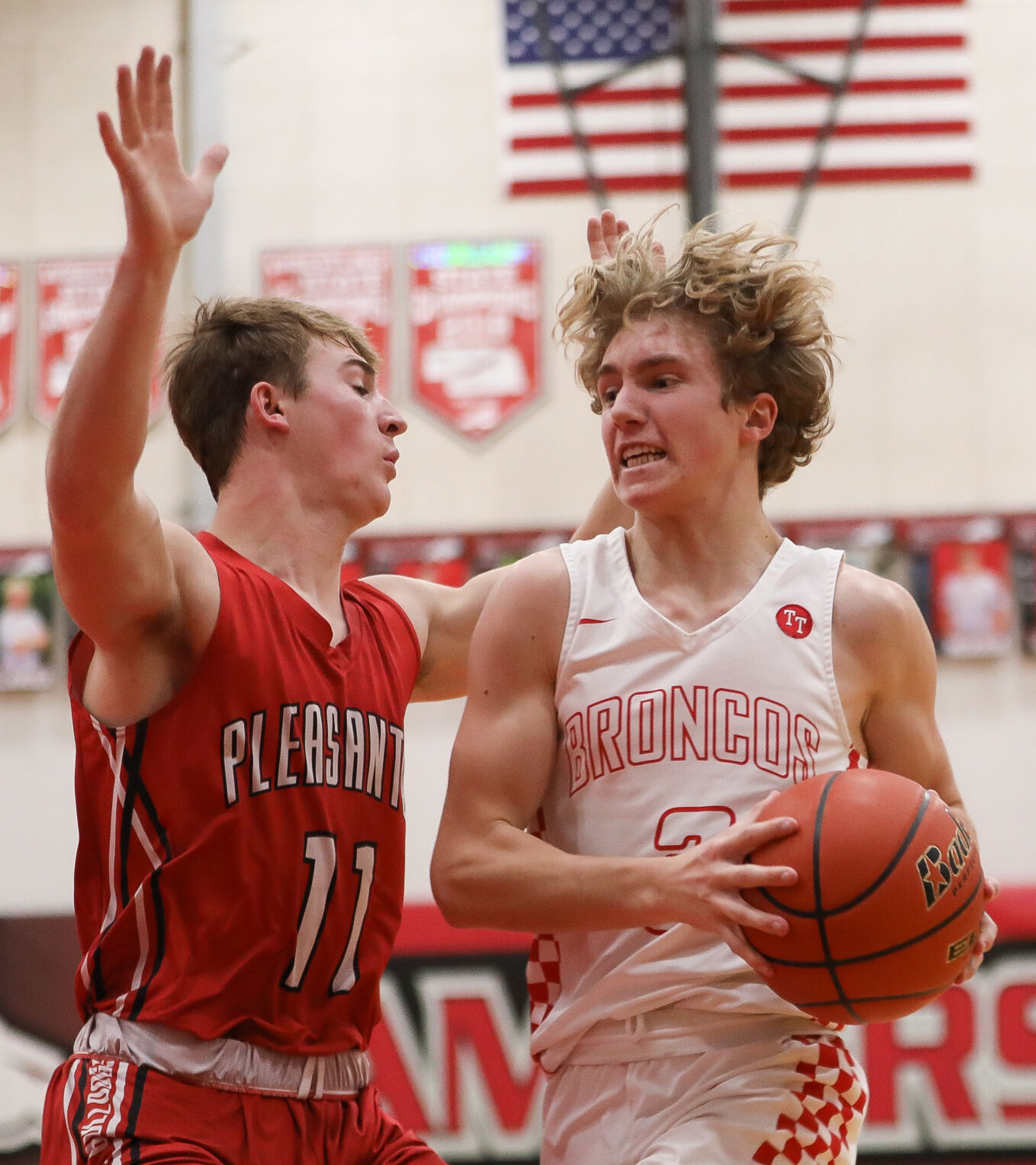 1-14-22 Pleasanton at Amherst boys basketball (20 of 27).jpg